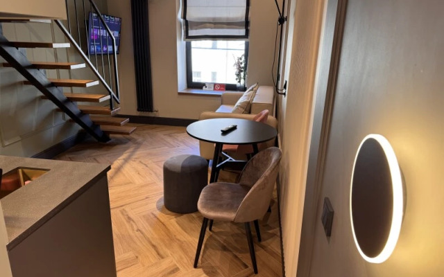 RUBINSTEINA apartment НЕВСКИЙ 45