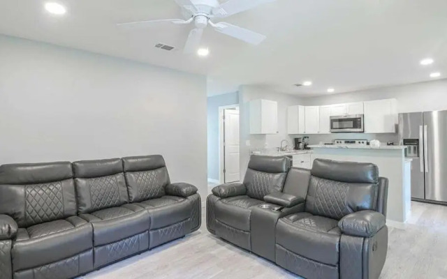 Duplex On Howard - Hornsby Suite