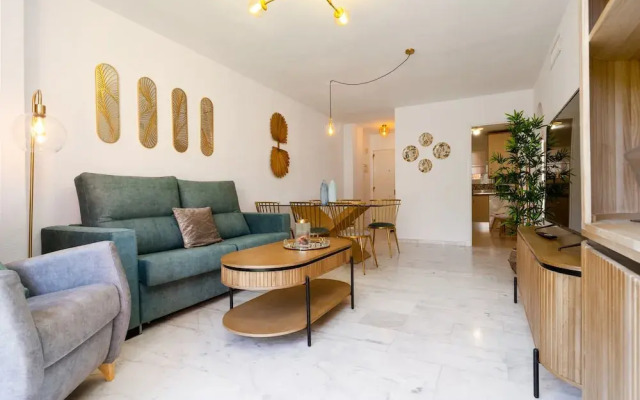 Plush Penthouse With Terrace