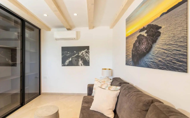 Stunning holiday house in the Old town by Irundo