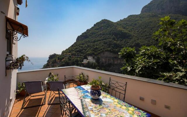 ILARY HOUSE luxury apartment in Positano