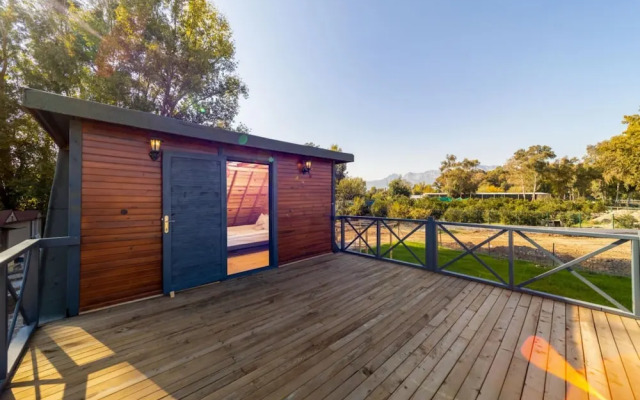 Cozy Bungalow Surrounded by Nature in Konyaalti