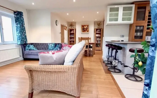 Amara House