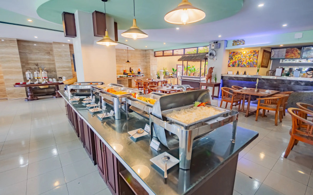 Grand Santhi Hotel