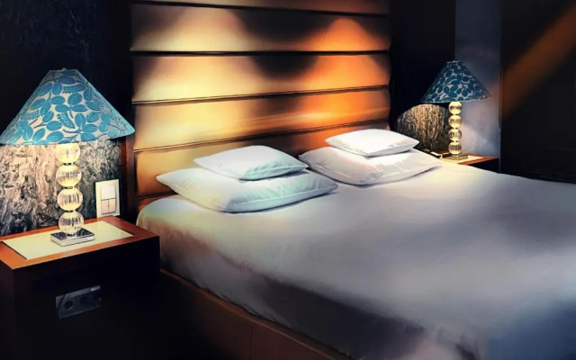 Anna Hotel