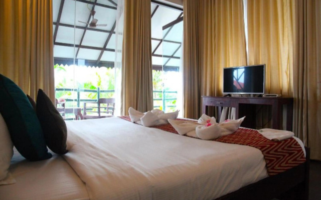 Kalathil Lake Resort – Guest Rooms – Thalayolaparambu