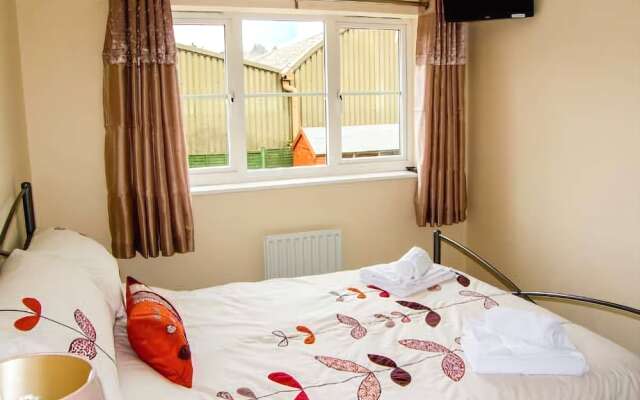 10 Friars Field