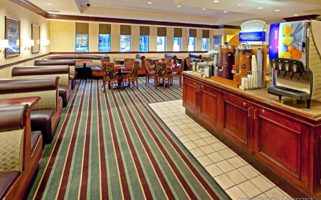 Holiday Inn Express Philadelphia-Midtown by IHG