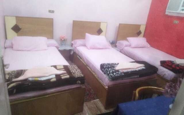 Taharka Nubian House