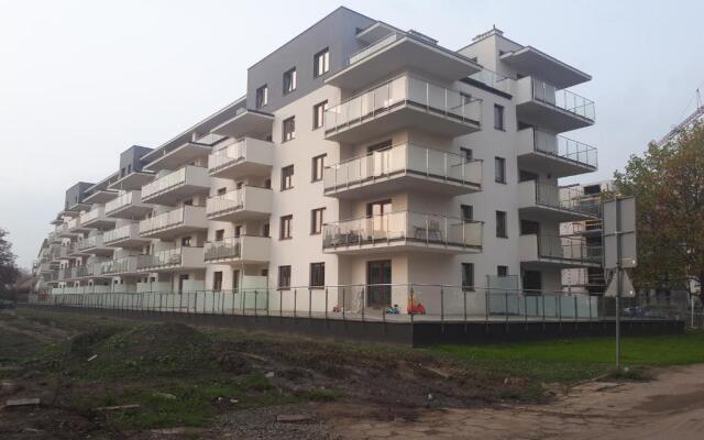 APARTAMENT-SADOWA