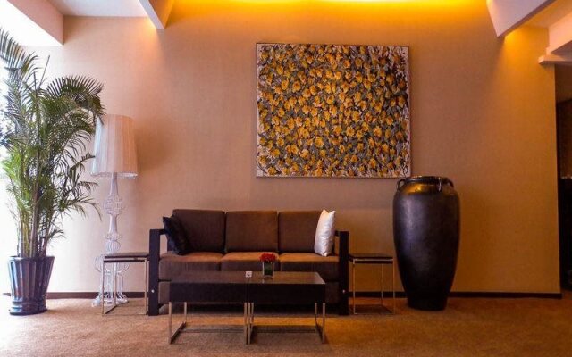 Zhonghang Xiangtong Yacht Club Hotel