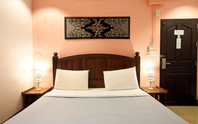 Baan Sutra Guesthouse