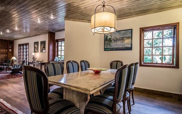 Paradise Hotel Boutique