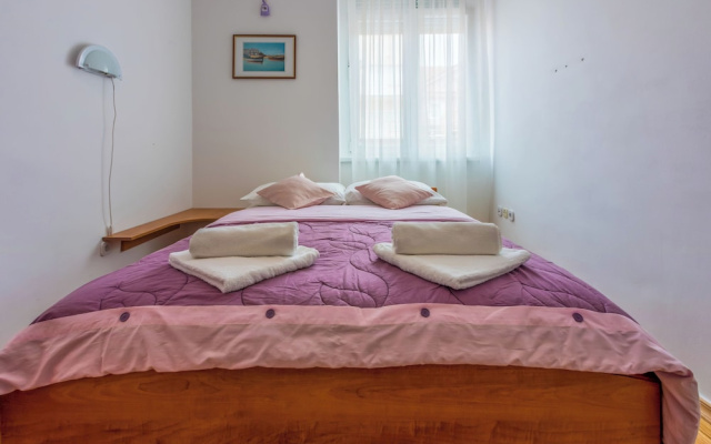 Room Laura