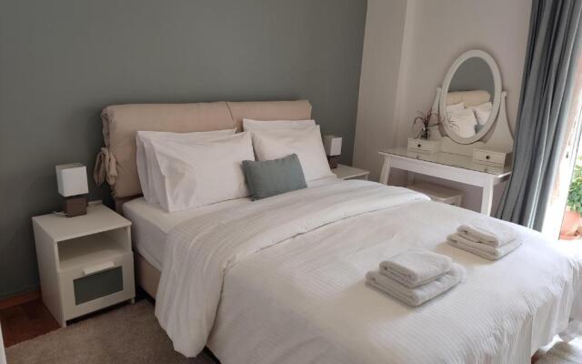 Central & Comfortable, 70m² Apt in Neos Kosmos