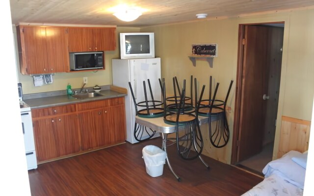 Alton Lodges