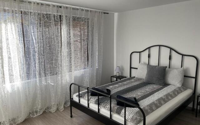 Guest House KN Malusha