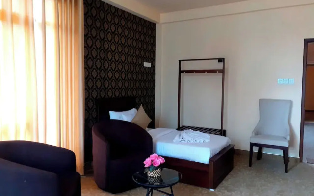 Rathna Grand Hotel Nuwara Eliya