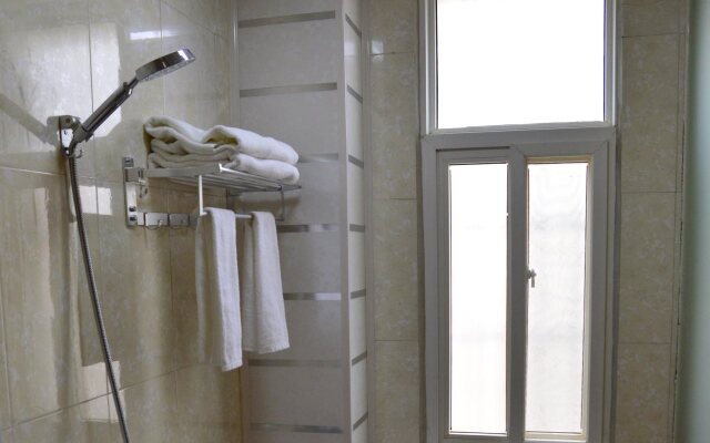 Shunda Xian Xianyang Airport Hotel