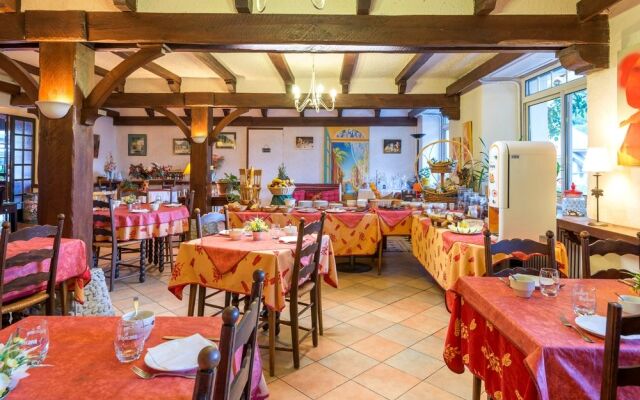 Logis Hotel du Val dAure