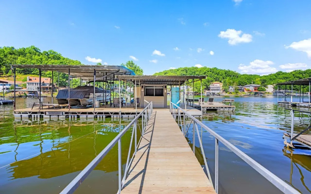 The Lake Shack Waterfront Life