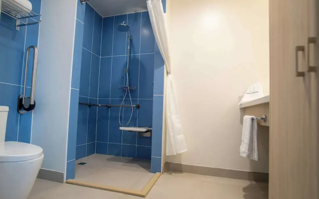 Hampton By Hilton Quito La Carolina Park