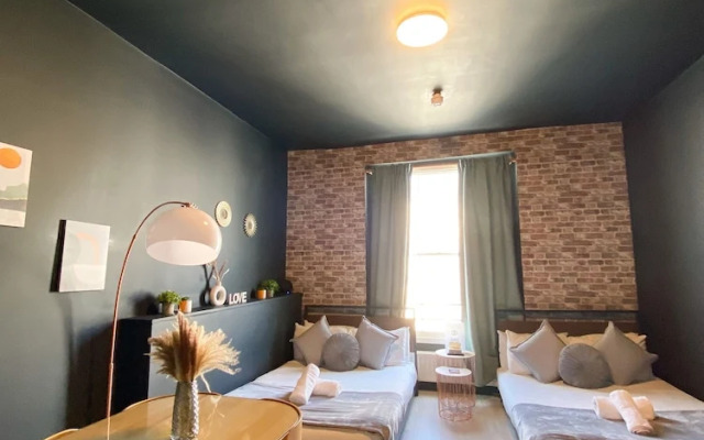 Modern studios Close to Hyde Park