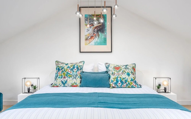 Captivating 4-bed House in Lincoln