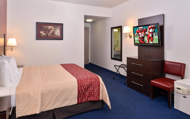Red Roof Inn Sandusky - Milan