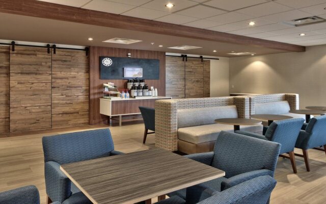 Holiday Inn Express and Suites Broomfield by IHG