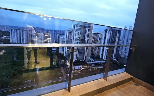 Lumiere Riverside by Aura Luxury