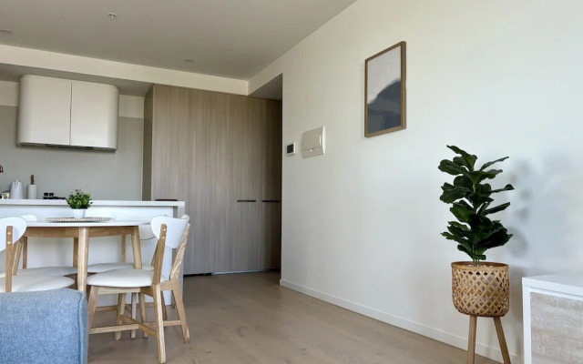 Skygarden Luxury Condo