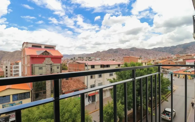 w Wonderful 2BR w Perfect Balcony in Cusco