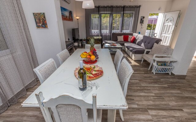 House Pavlina