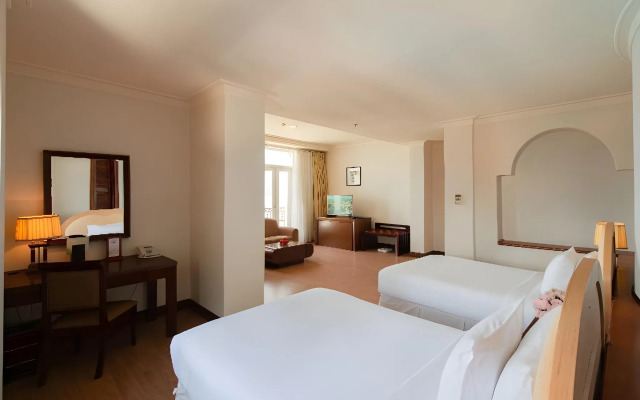 Sunrise Nha Trang Beach Hotel & Spa