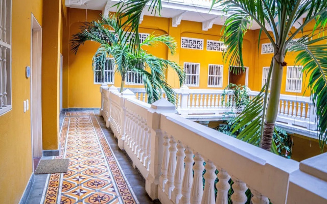 Ayos - 1BDR Apto céntrico Edificio Ayos