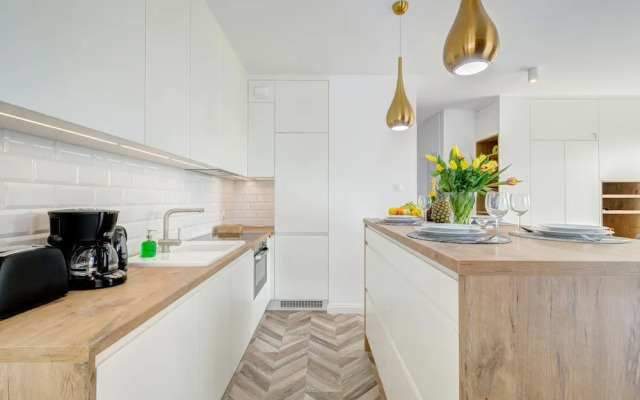 Live & Travel Apartments