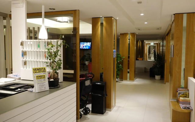 Hotel RECORD