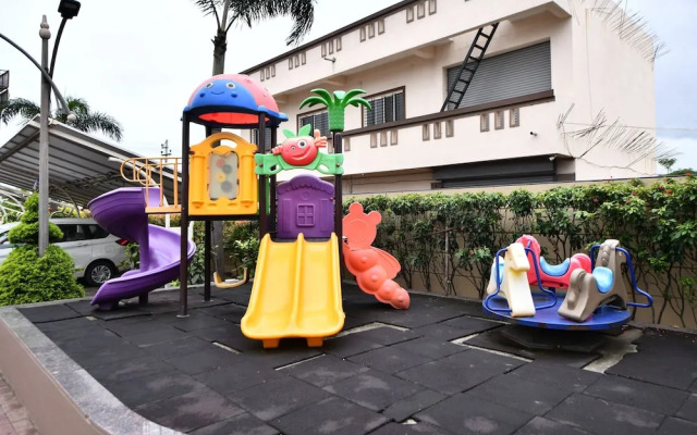 Click Hotel Sagar Plaza Chakan, Pune