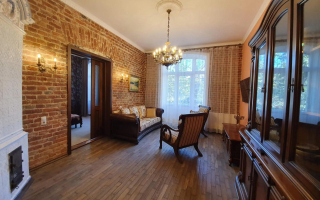 Apartamenti u Sheval'є.