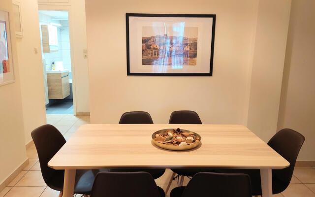 Big Apartment in Acropolis Museum