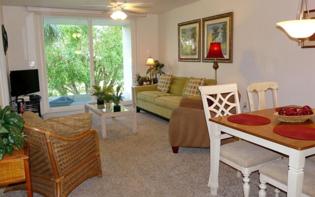 Peaceful Condo With Pool Across From South Beach