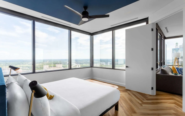 Mint House Dallas Downtown by Kasa