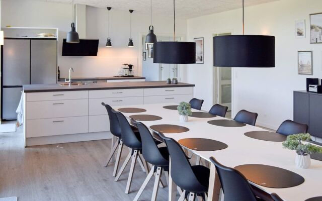14 Person Holiday Home in Vaeggerlose-by Traum