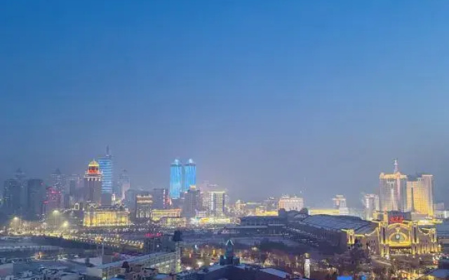 Yunjing High-Rise Hotel (Harbin Zhongyang Dajie Suofeiya Cathedral)