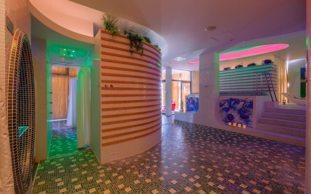 Business Hotel Astrum Laus