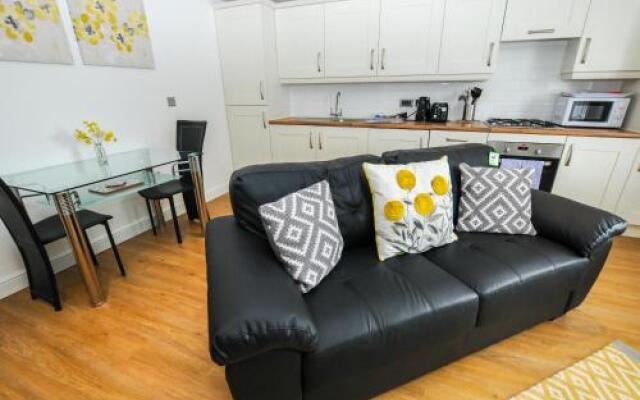 Midland Way Apartments by Your Stay