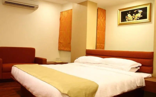 Treebo Saravana Boutique Inn