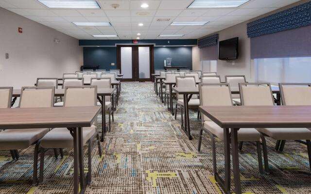 Hampton Inn & Suites Chicago/Hoffman Estates