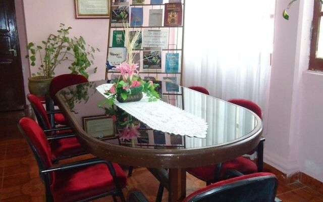 Las Torres Hostal